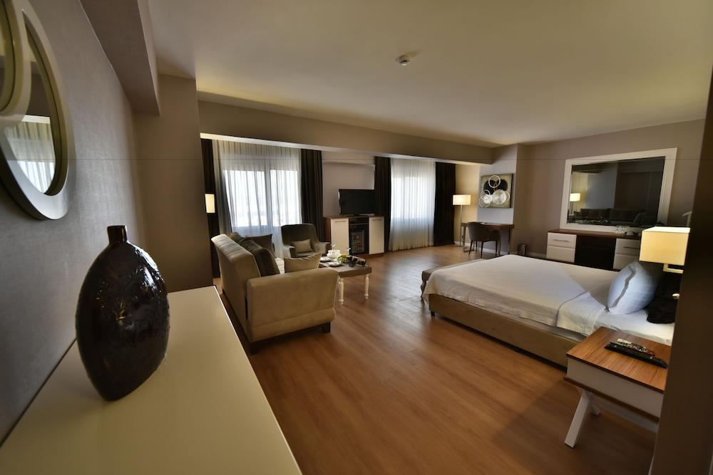 North Point Hotel 데니즐리 외부 사진