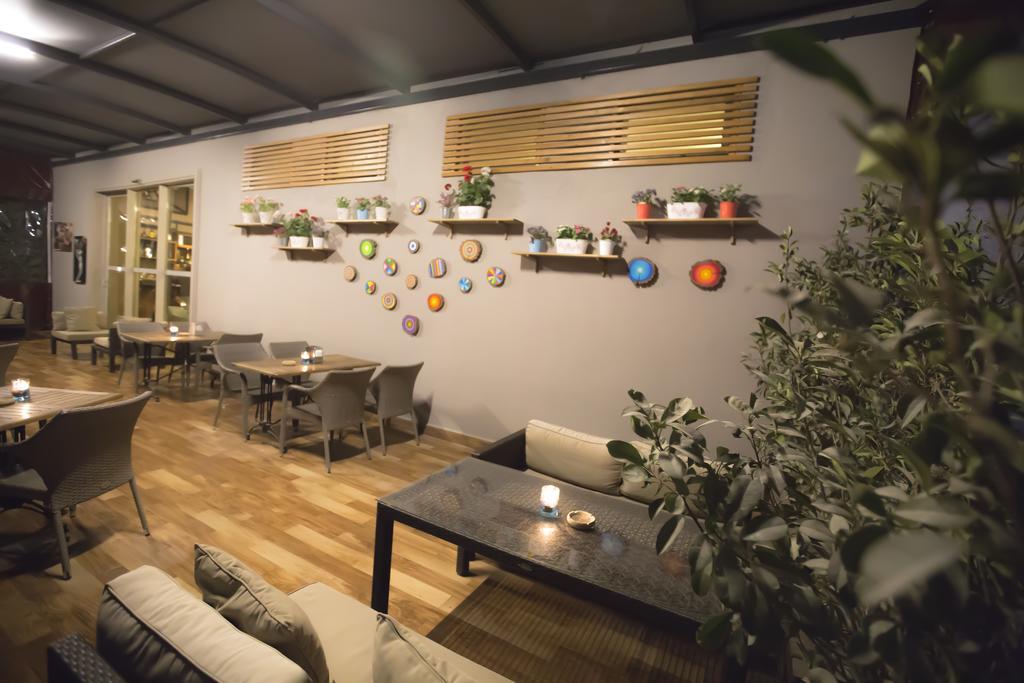 North Point Hotel 데니즐리 외부 사진