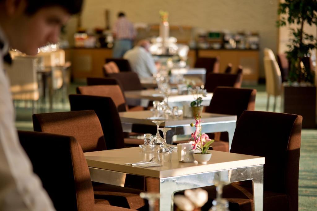 North Point Hotel 데니즐리 외부 사진