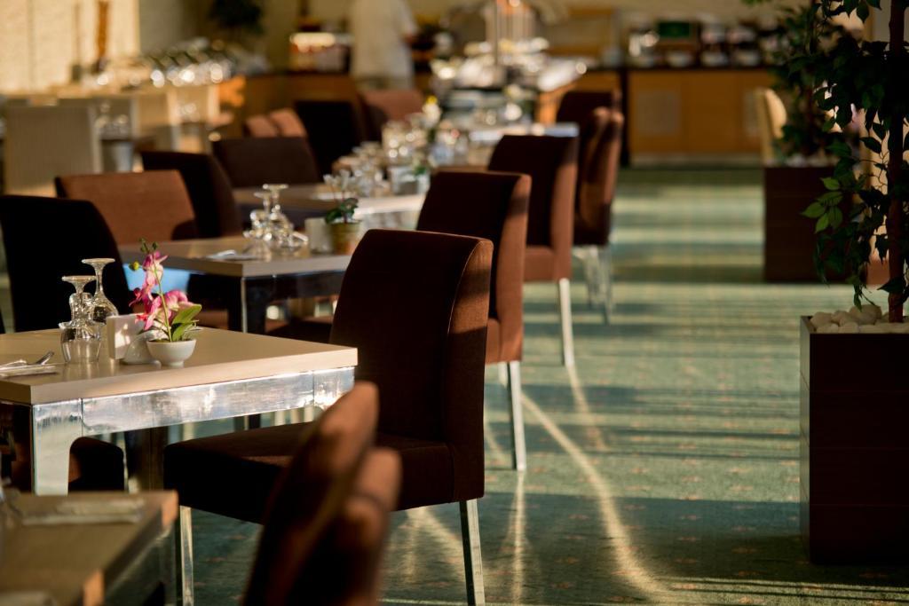 North Point Hotel 데니즐리 외부 사진