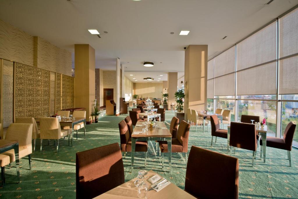 North Point Hotel 데니즐리 외부 사진